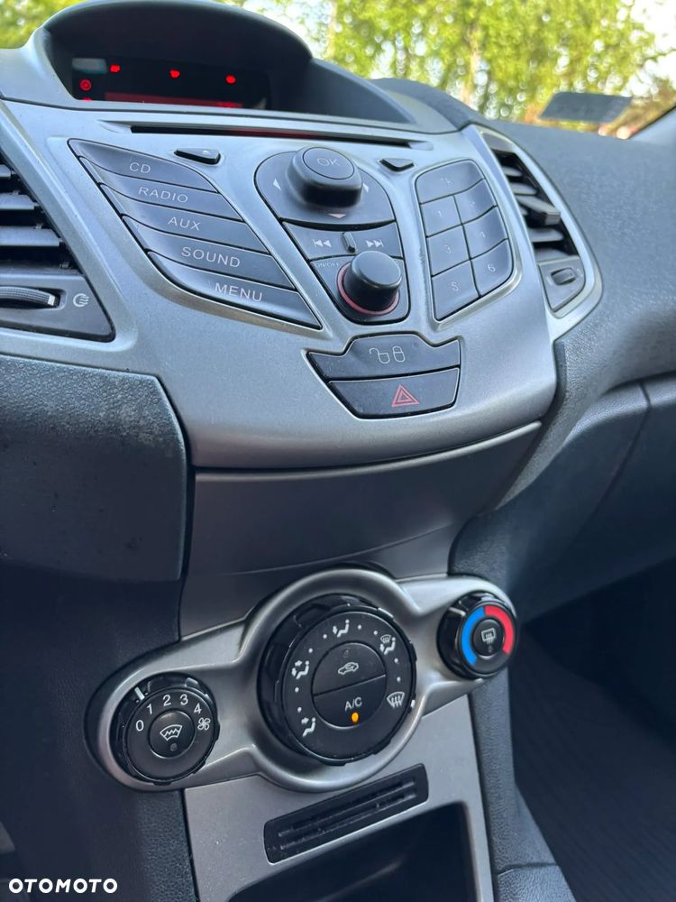 Ford Fiesta 1.4 Trend - 22