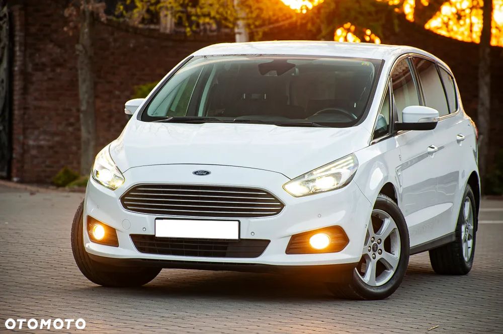 Ford S-Max 2.0 TDCi Titanium PowerShift - 2