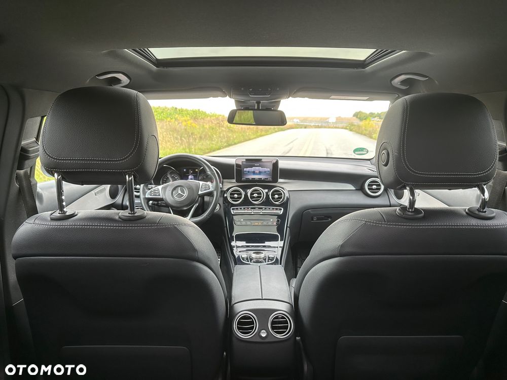Mercedes-Benz GLC - 30