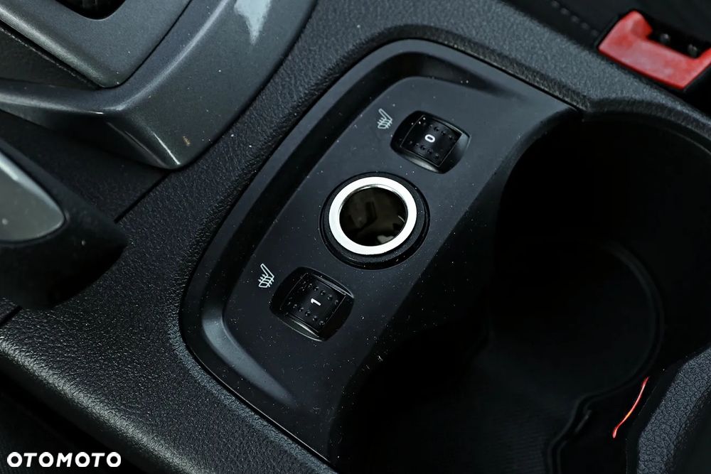 Ford Focus - 30