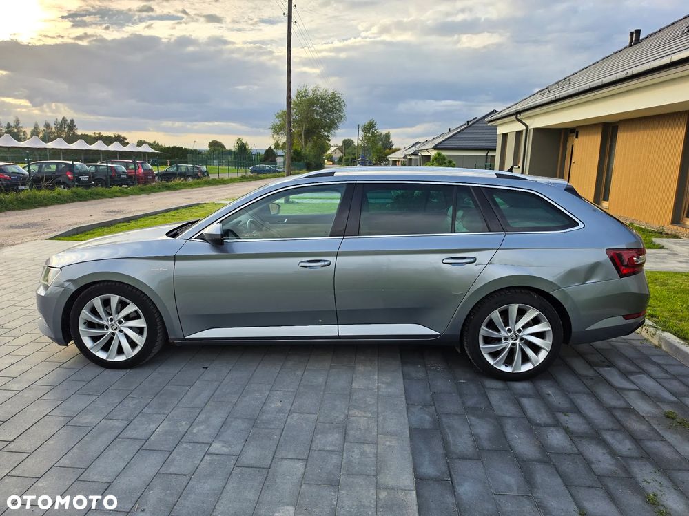 Skoda Superb 2.0 TDI L&K DSG - 7