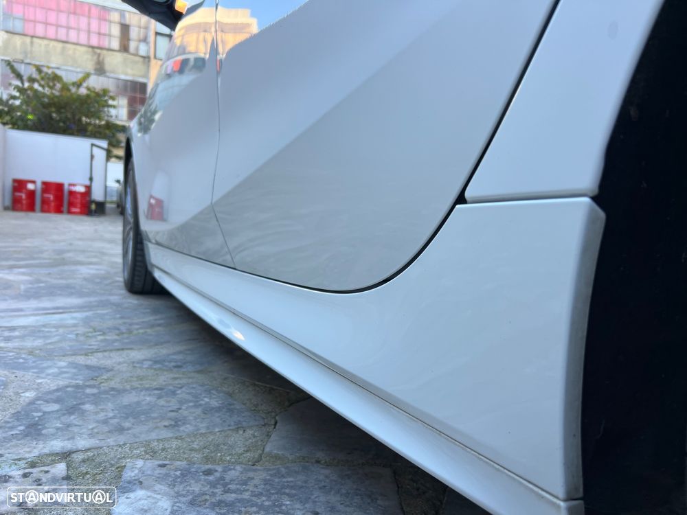 BMW 116 d Pack Desportivo M - 25