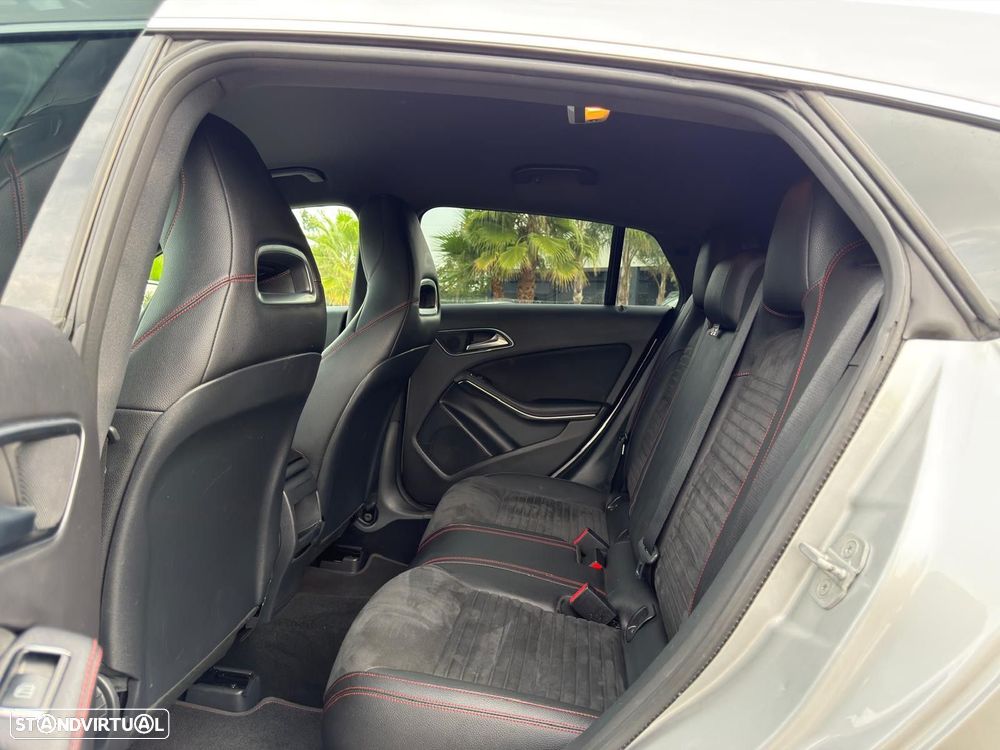 Mercedes-Benz CLA 180 d 7G-DCT AMG Line - 7