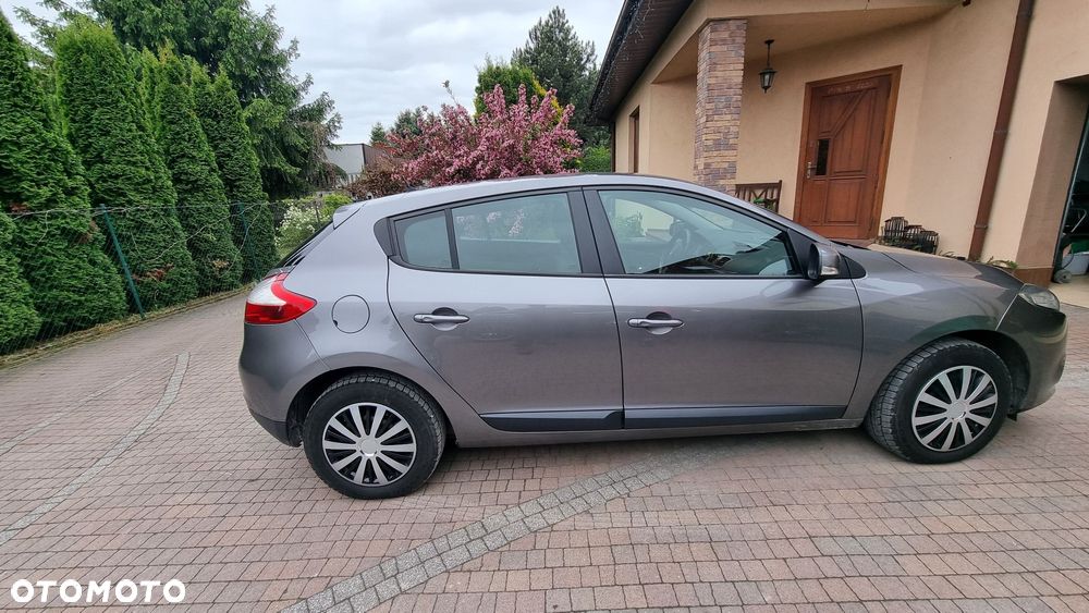 Renault Megane 1.6 16V Generation - 1