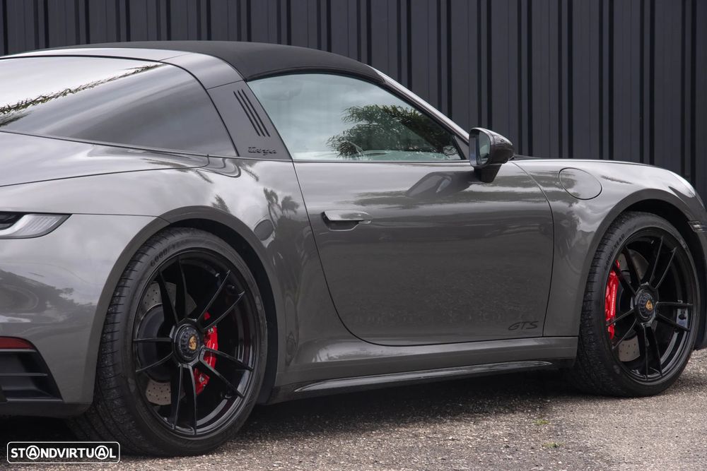 Porsche 911 (992) Targa 4 GTS PDK - 21