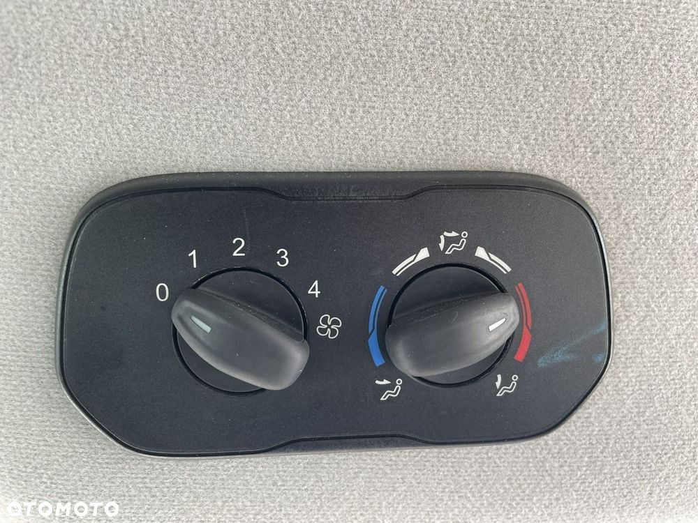 Ford Transit Custom 300 L1H1 VA Titanium - 23