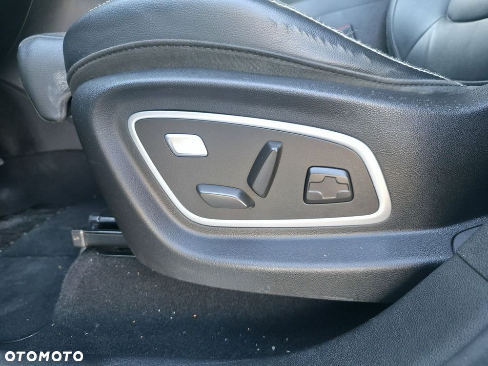 Renault Scenic - 28