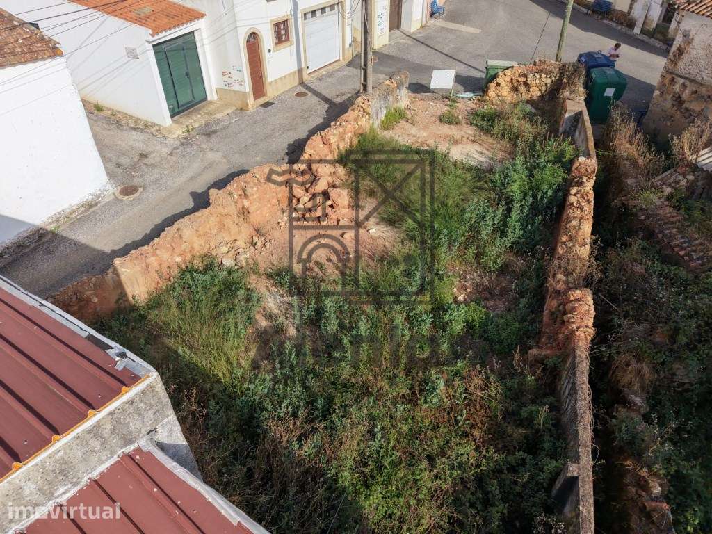 Moradia T3 para reconstrução TOTAL - Grande imagem: 5/11