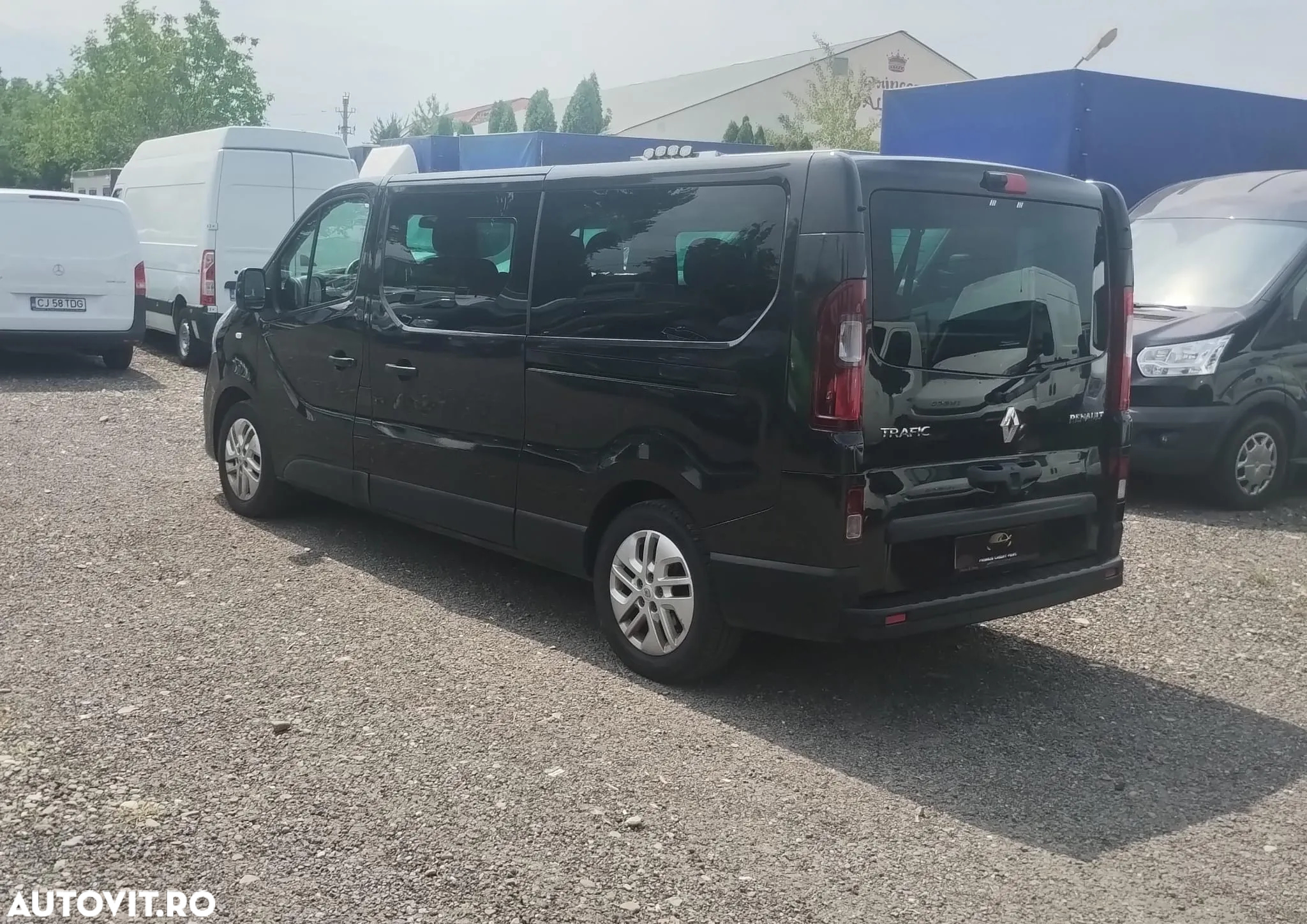 Renault Trafic 2.0 Blue dCi 120 Combi L2H1 8+1 locuri Authentique - 7