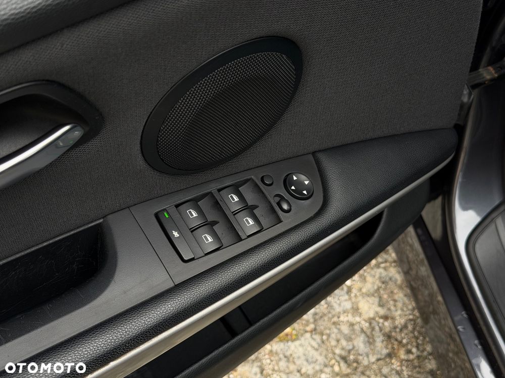 BMW Seria 3 - 24