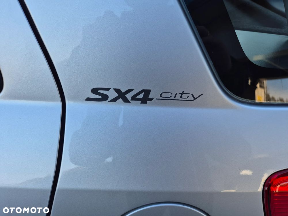 Suzuki SX4 Classic 1.6 VVT 4x2 City+ - 9