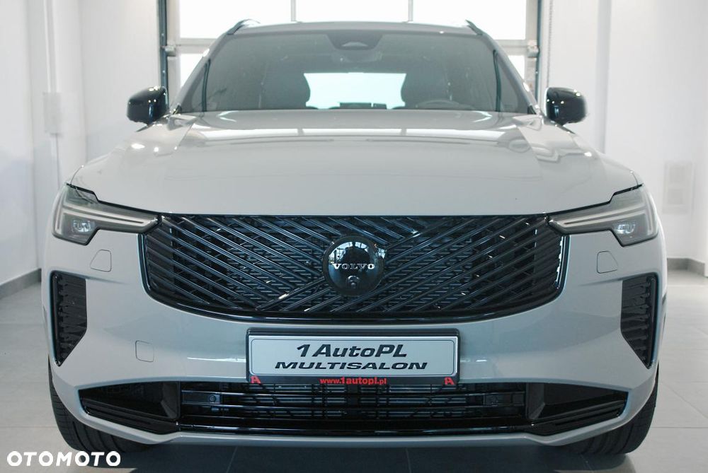Volvo XC 90 T8 AWD Plug-In Hybrid Ultra Black Edition 7os - 4