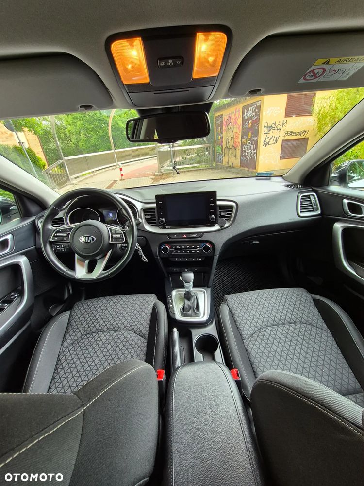 Kia XCeed 1.4 T-GDI M DCT - 12