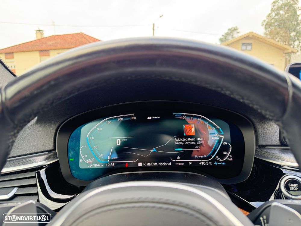 BMW 530 e Pack M - 33