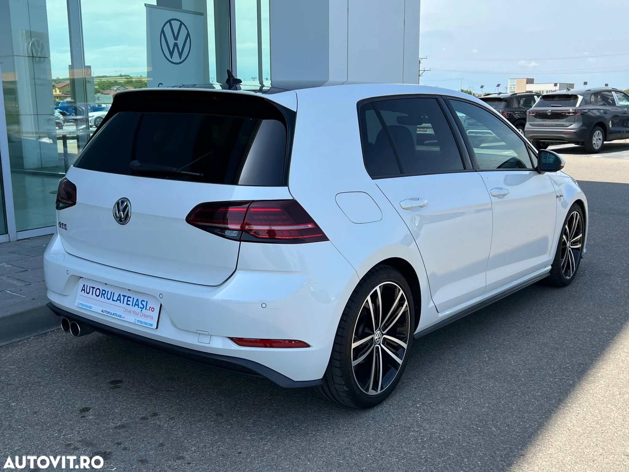 Volkswagen Golf 1.4 GTE Plug-In-Hybrid DSG - 3