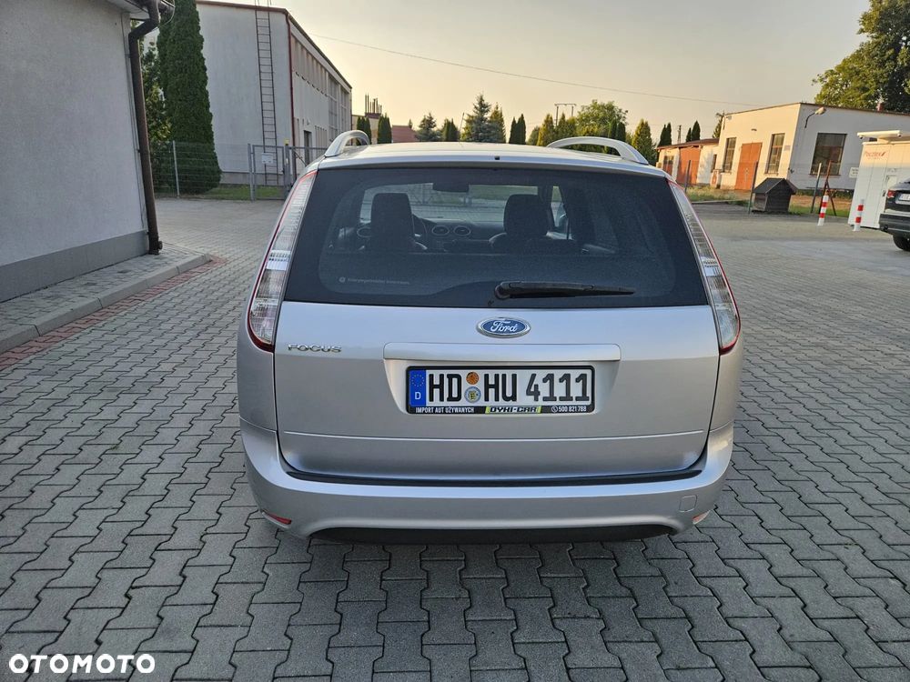 Ford Focus 1.8 Titanium - 5
