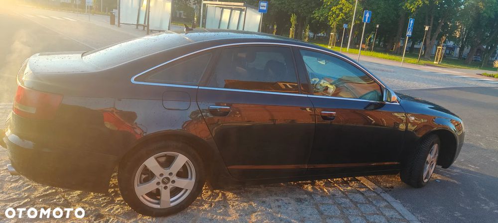 Audi A6 Limousine 2.4 - 5