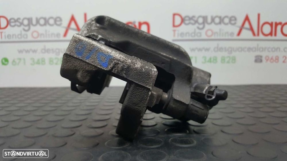 PINÇA DE TRAVÃO FRENTE DIREITA BMW SERIE 1 LIM. (F20) 116D - 3