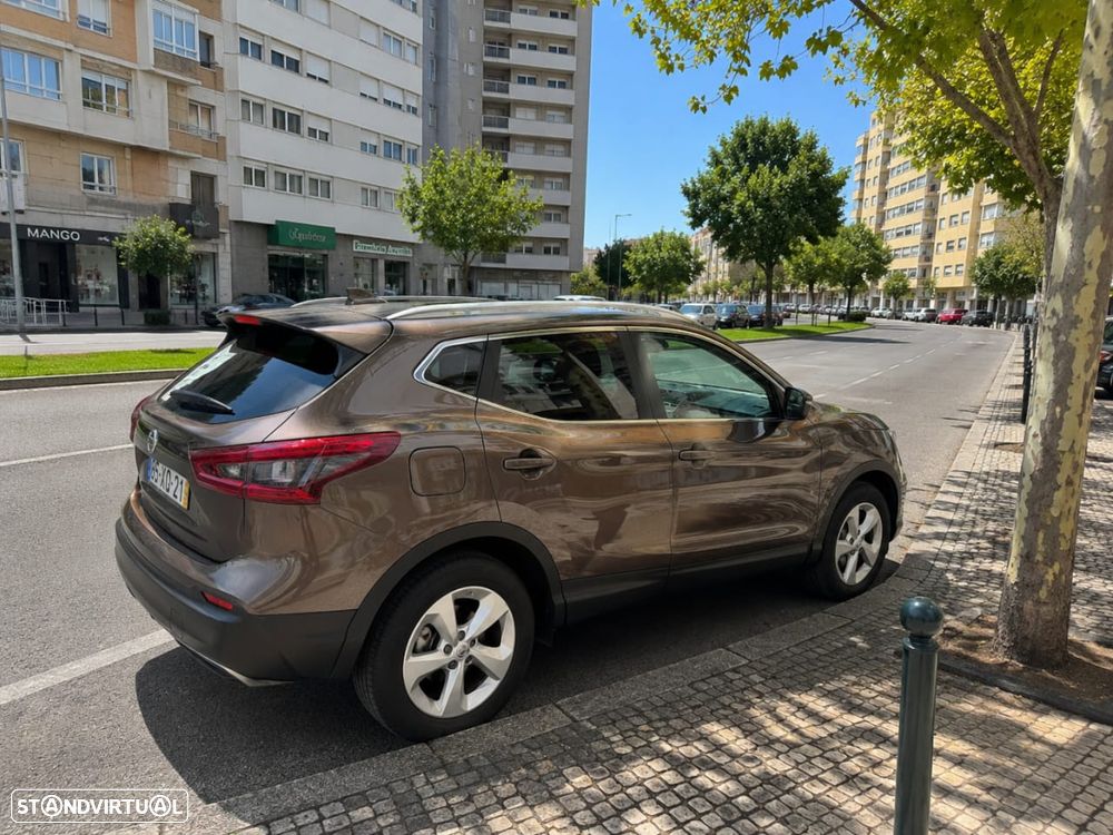 Nissan Qashqai 1.2 DIG-T Xtronic TEKNA+ - 4