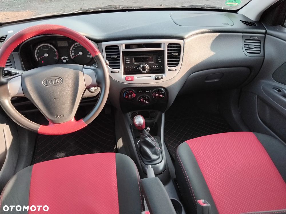 Kia Rio 1.4 Comfort - 8