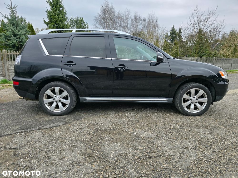 Mitsubishi Outlander 2.0 DID Intense + - 7