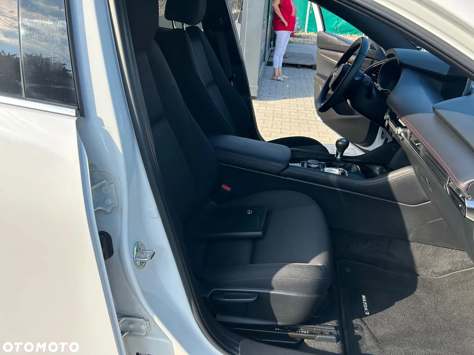 Mazda 3 e-SKYACTIV-G 150 M HYBRID PRIME-LINE - 23
