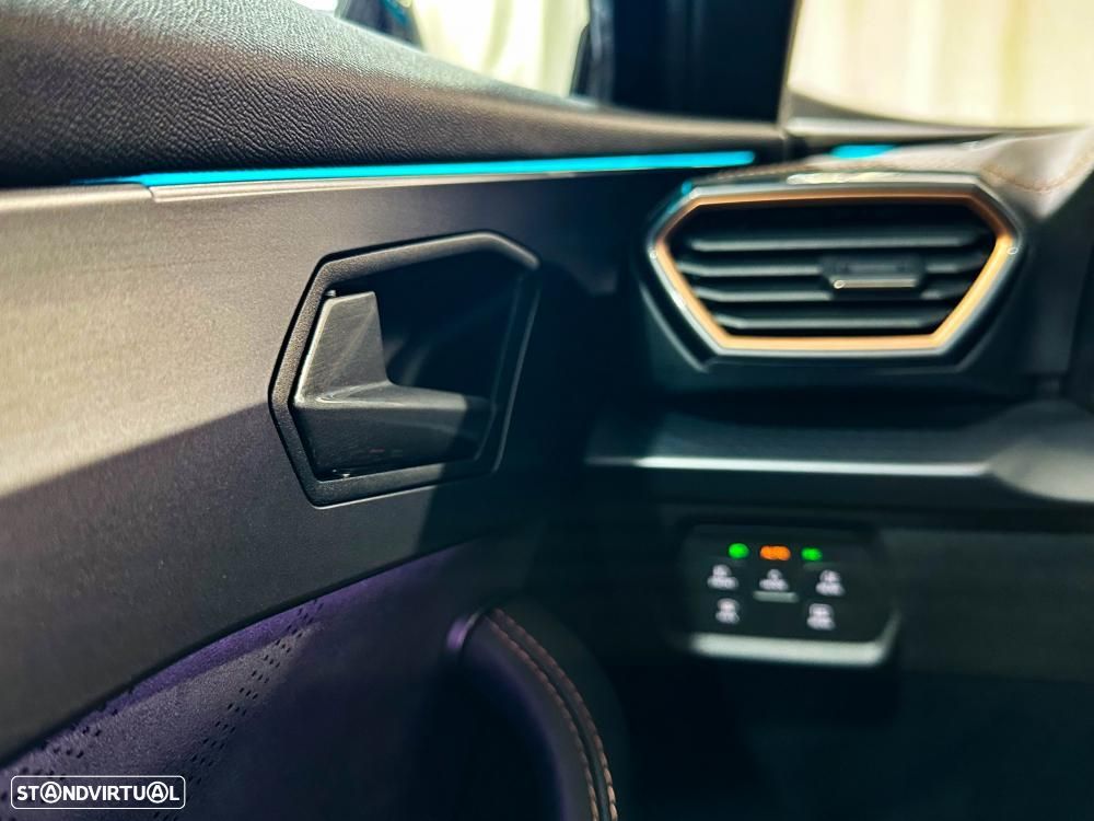 Cupra Formentor 1.5 e-Hybrid DSG VZ Black Edition - 43