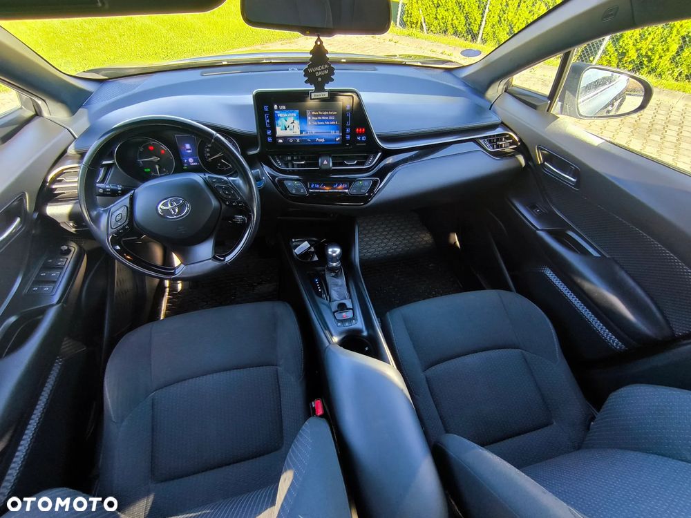 Toyota C-HR - 13