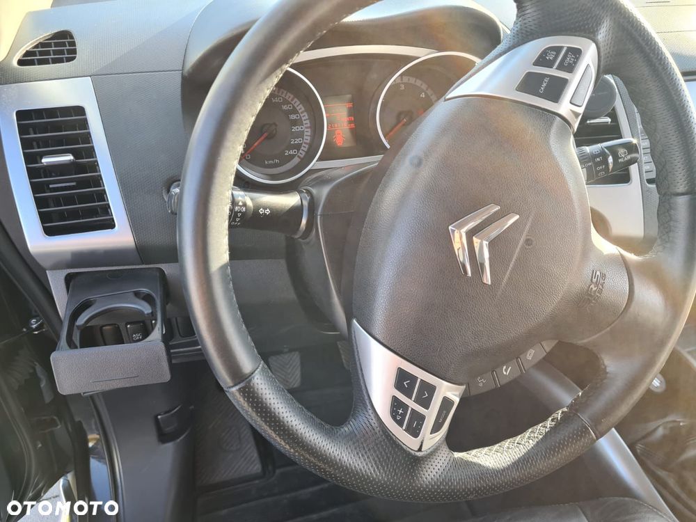 Citroën C-Crosser 2.2 HDi Exclusive - 3