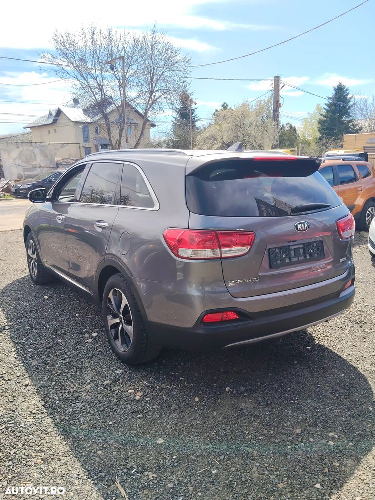 Kia Sorento 2.2 CRDi AWD Aut. Spirit - 4