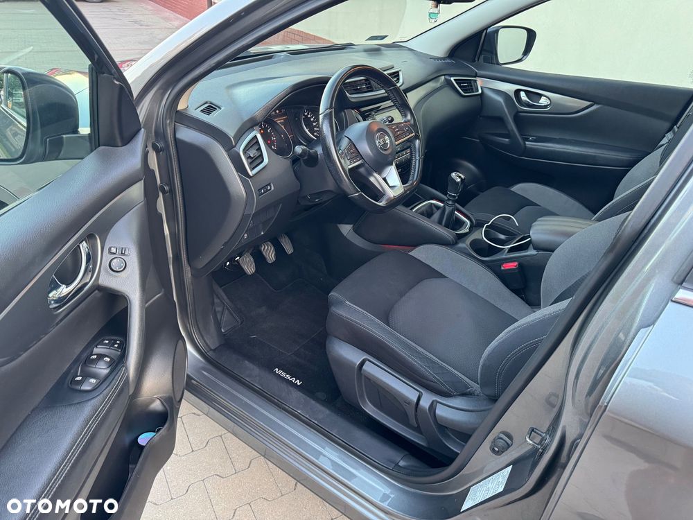 Nissan Qashqai 1.3 DIG-T N-Connecta - 18