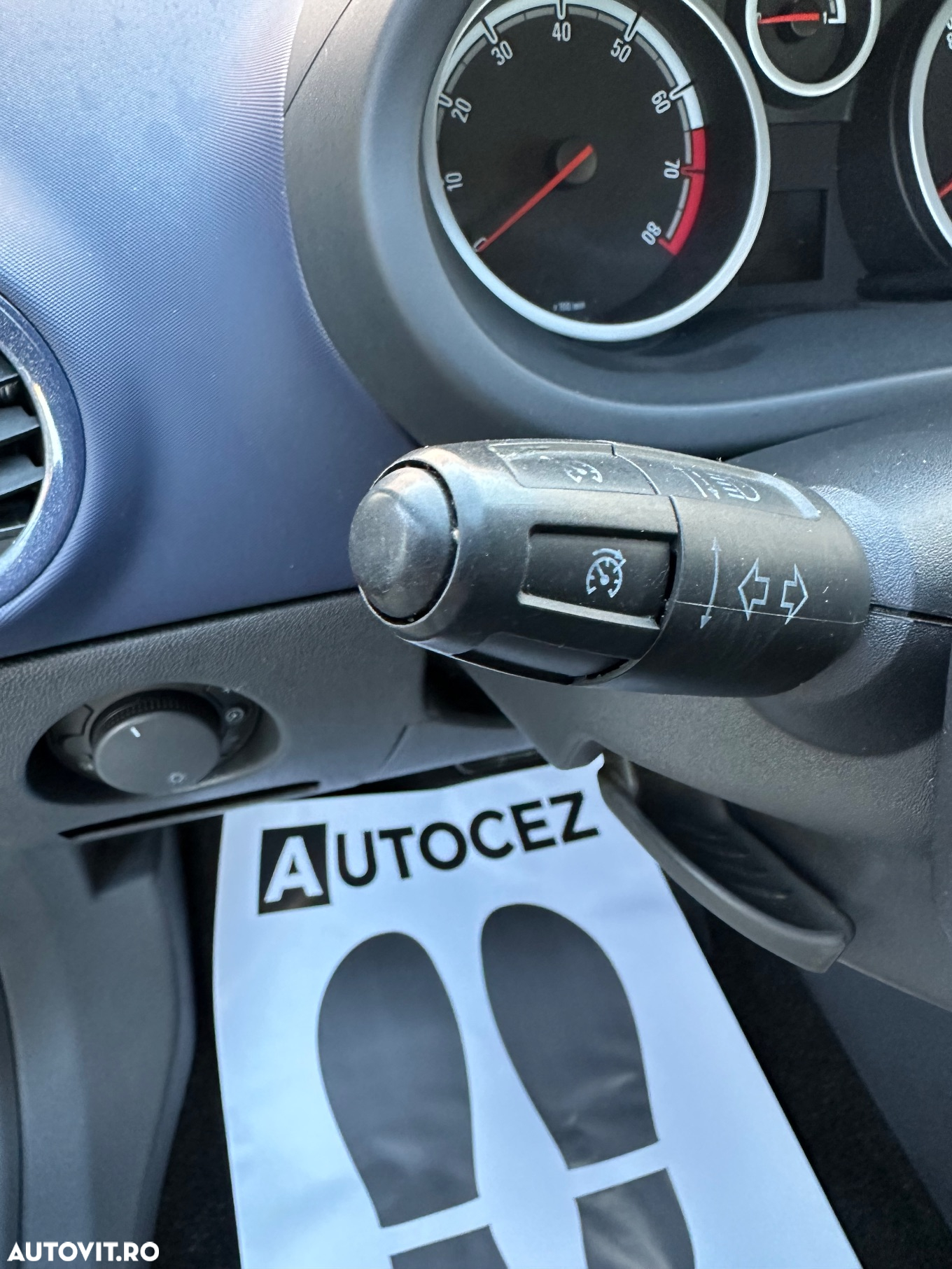 Opel Corsa 1.4 16V Automatik Navi - 28