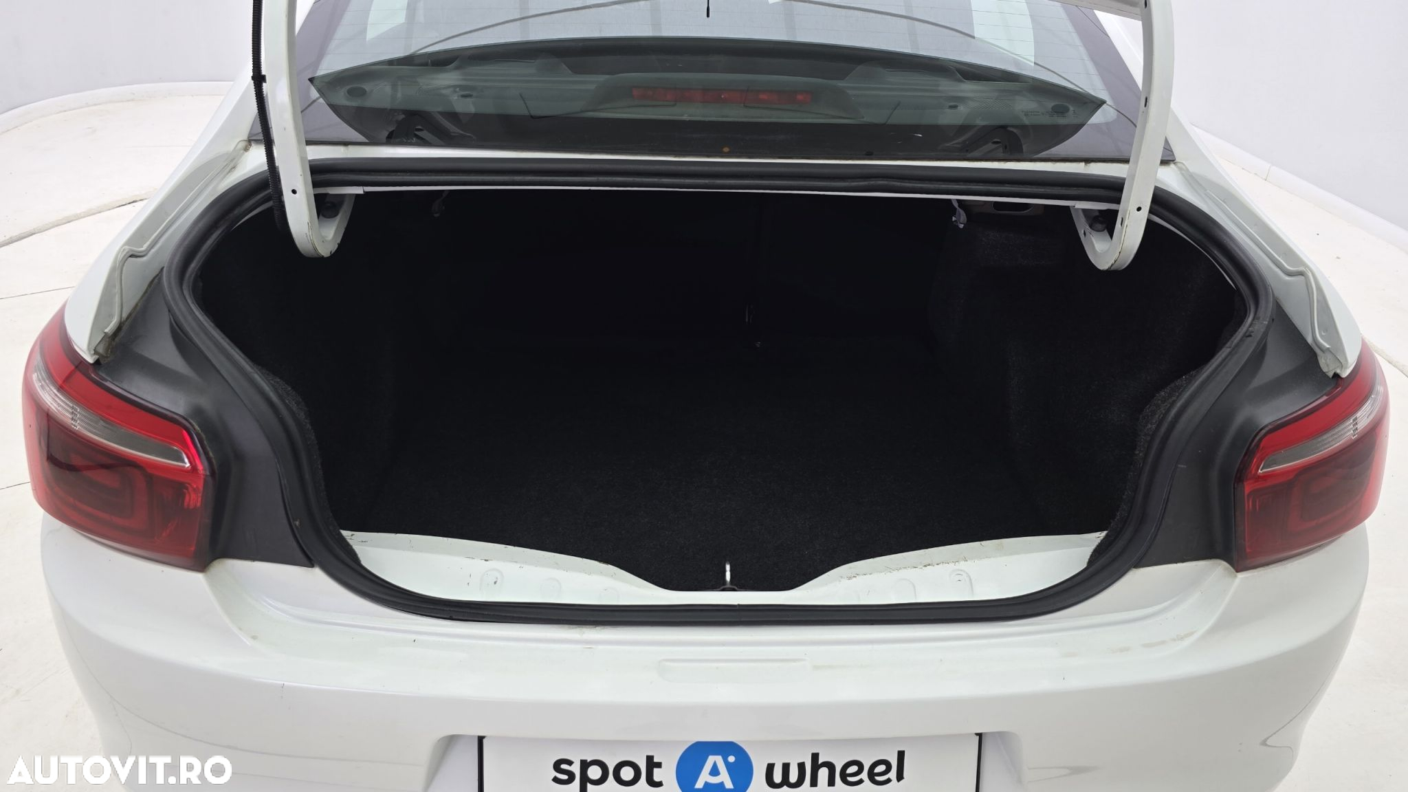Citroën C-Elysée 1.5 BlueHDi 100 S&S BVM6 Feel - 25