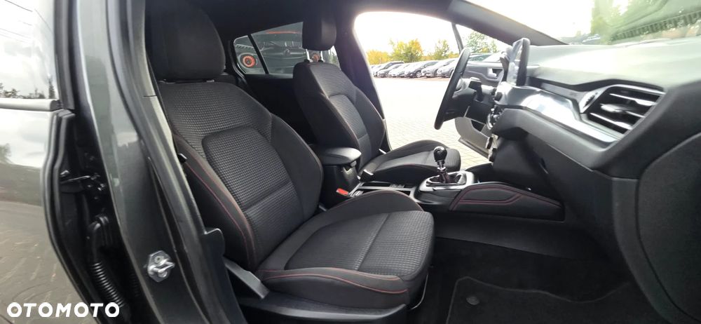Ford Focus 1.0 EcoBoost Start-Stopp-System ST-LINE DESIGN - 36