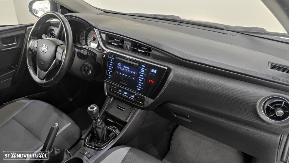 Toyota Auris 1.4 D-4D ACtive - 23