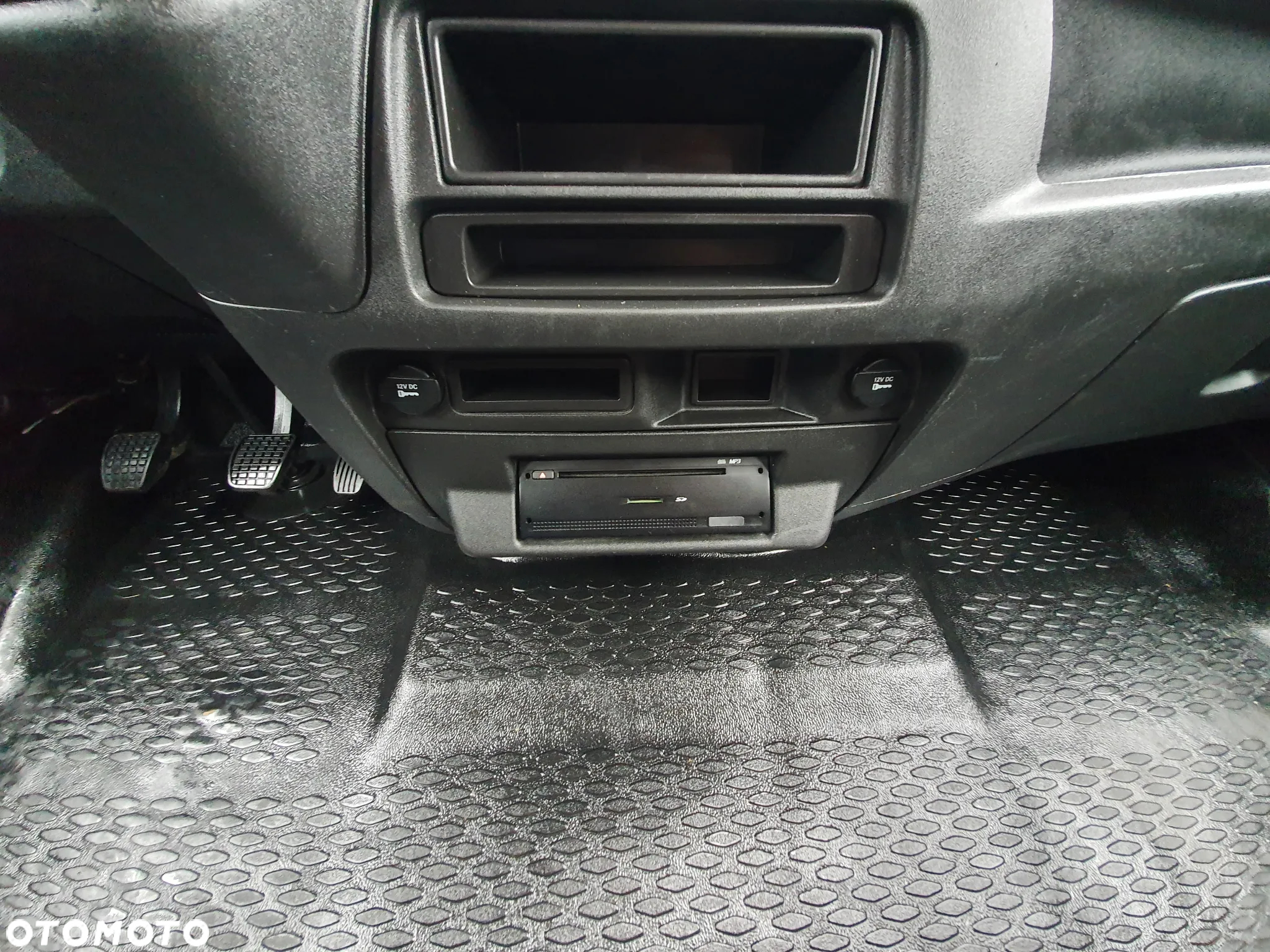 Iveco DAILY 35C15 C 15 - 30