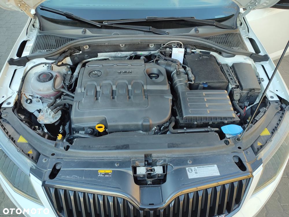 Skoda Octavia 2.0 TDI (Green tec) RS - 26