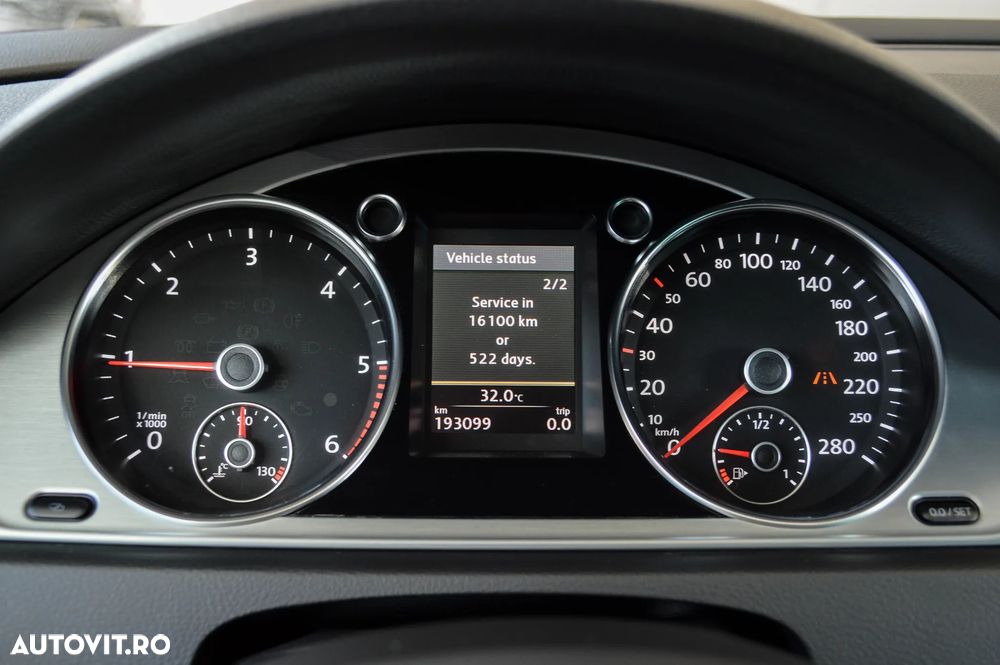 Volkswagen Passat CC 2.0 TDI BlueMotion Technology DSG Exclusive - 17