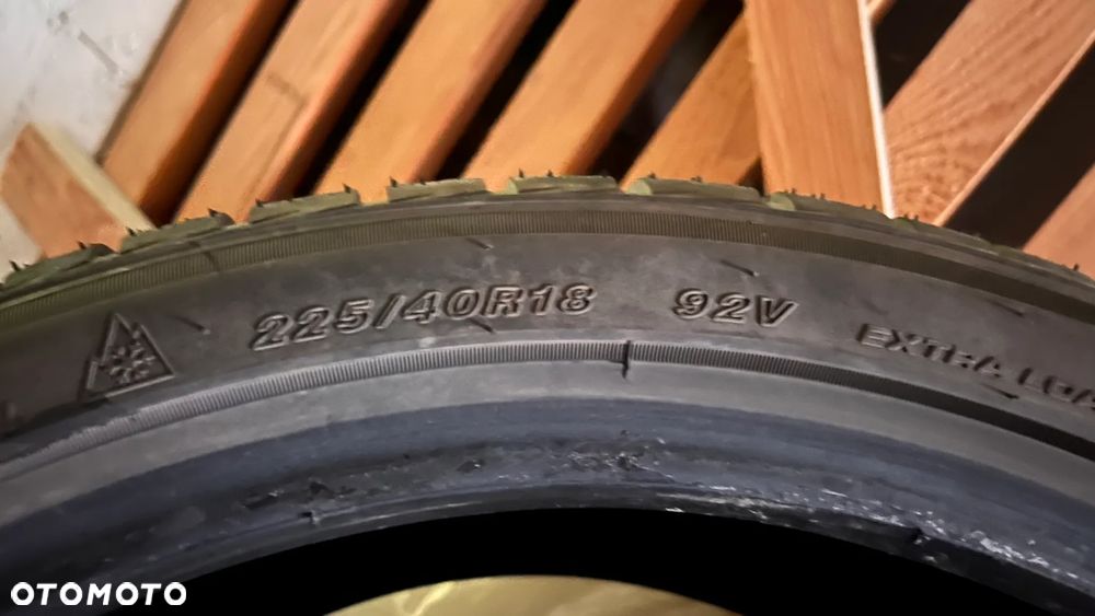 Dobre opony zimowe 225/40/18 2x24r 2x22r ok. 7,5mm komplet - 5