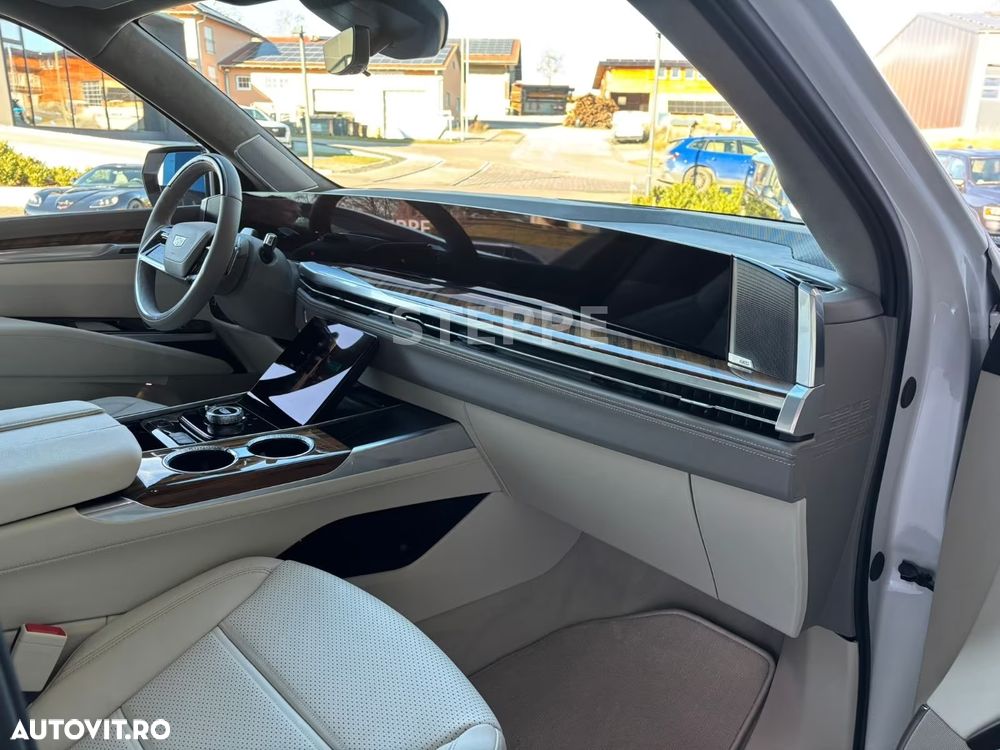 Cadillac Escalade - 8