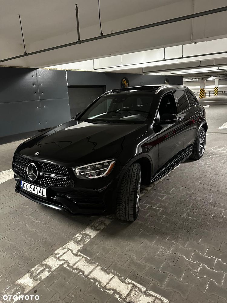 Mercedes-Benz GLC 300 4Matic 9G-TRONIC AMG Line Plus - 4