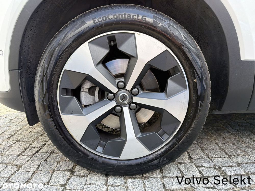 Volvo XC 40 - 32