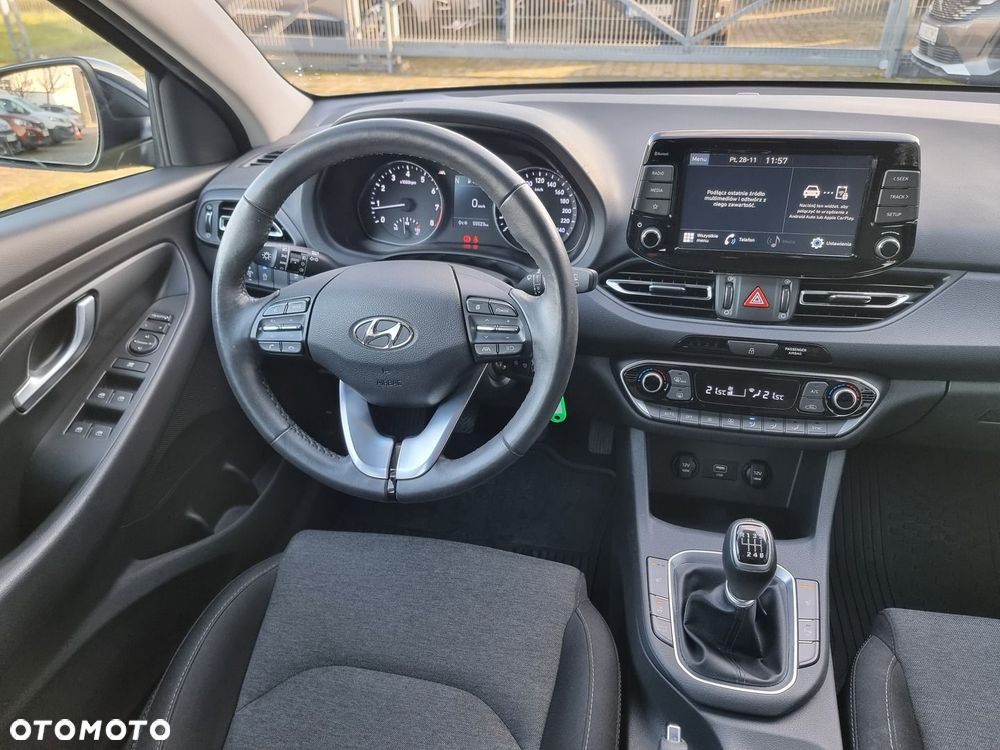 Hyundai i30 1.5 T-GDI 48V Smart - 29