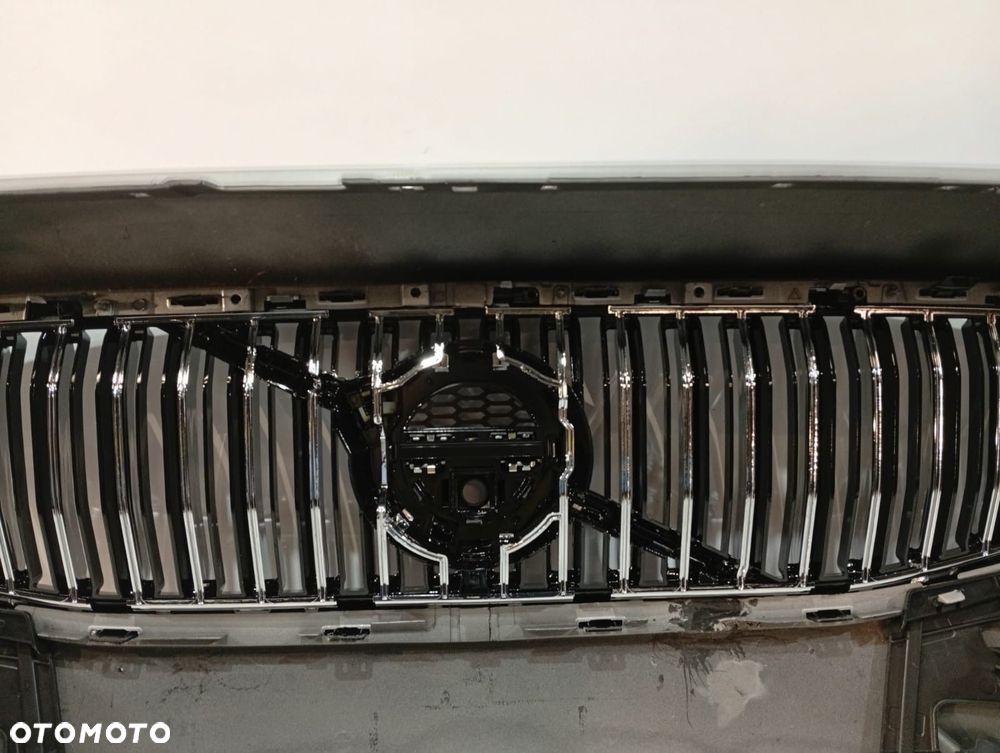 VOLVO S60 V60 Lift 18- Zderzak przedni - 18269 - 9
