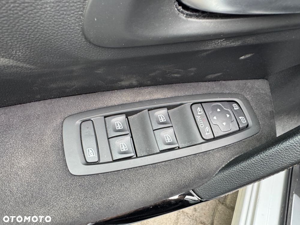 Renault Kadjar TCe 140 GPF BOSE EDITION - 16