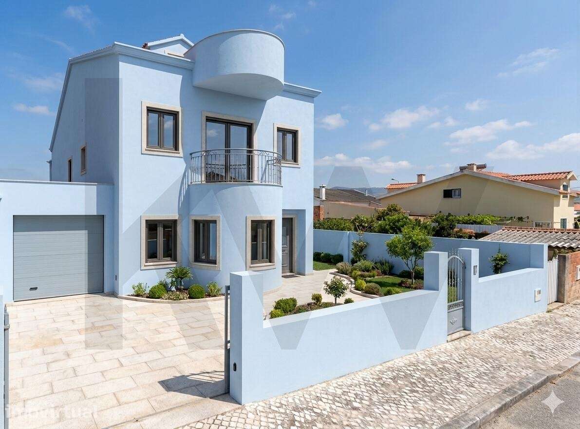 Lote de Terreno com 332 m2 com moradia por terminar em São Domingos de - Grande imagem: 2/7