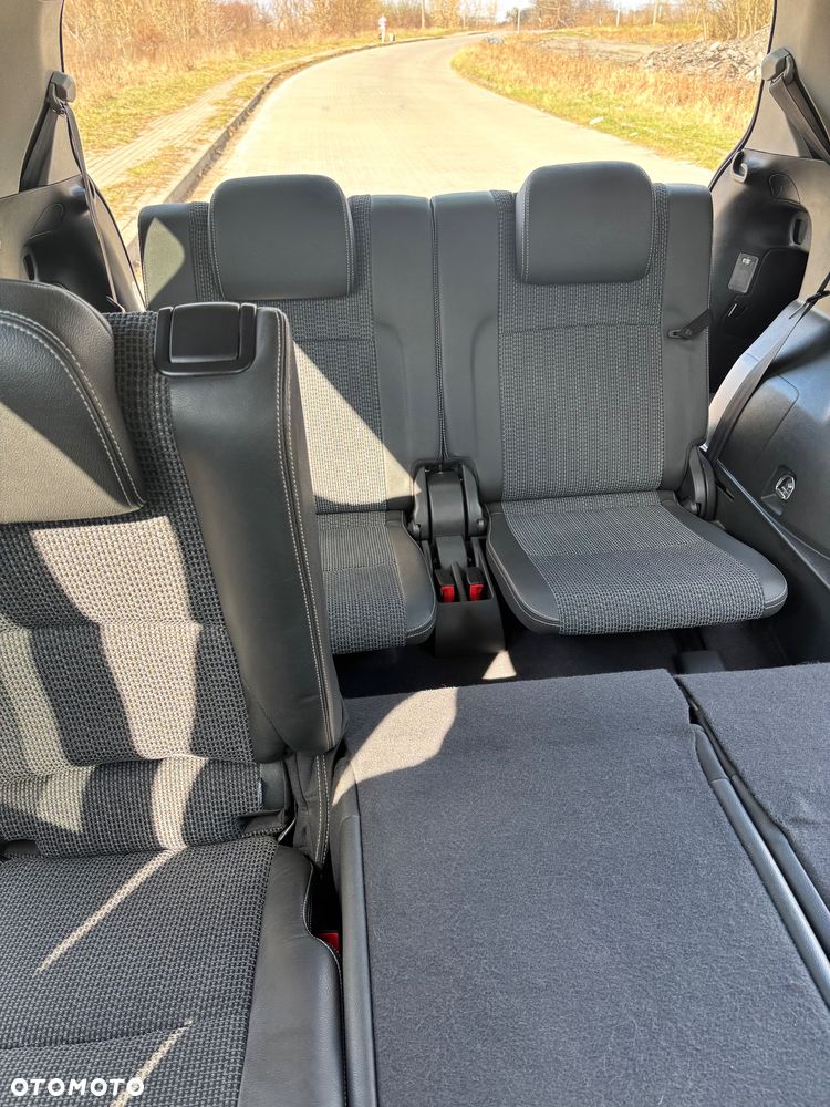 Toyota Verso 1.8 Prestige 7os - 11