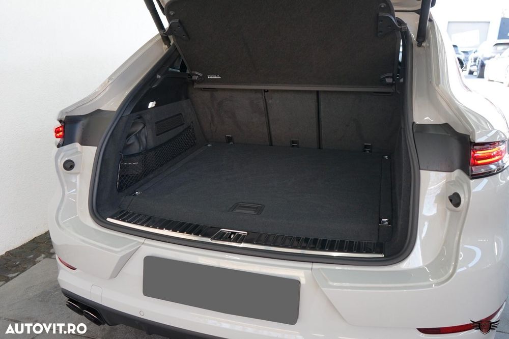 Porsche Cayenne E-Hybrid Tiptronic S Black Edition - 33