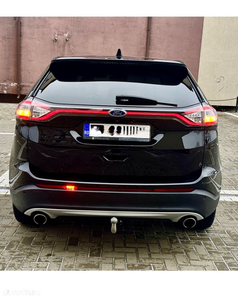 Ford Edge - 10