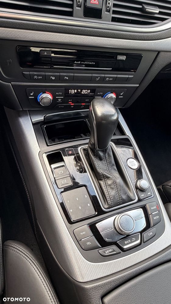 Audi S8 Plus - 19